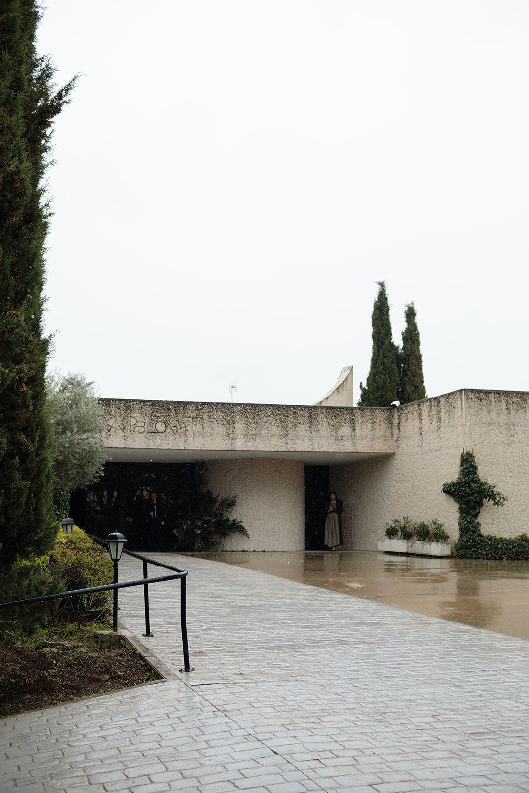 Exterior de la Parroquia San Pablo de la Cruz