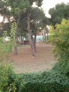 Parque colindante a la Parroquia